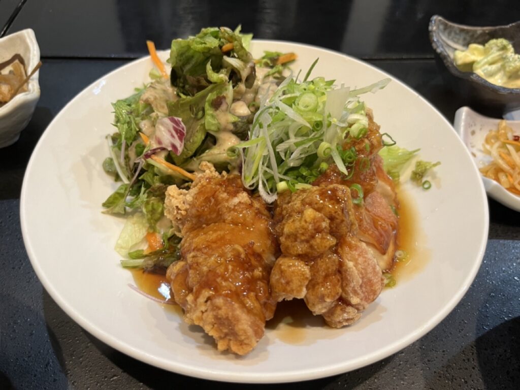 日替わり御膳（国産鶏のから揚げべっこう餡）