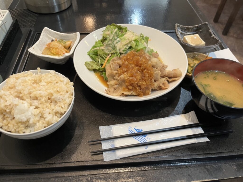 豚バラ肉の玉ねぎソース